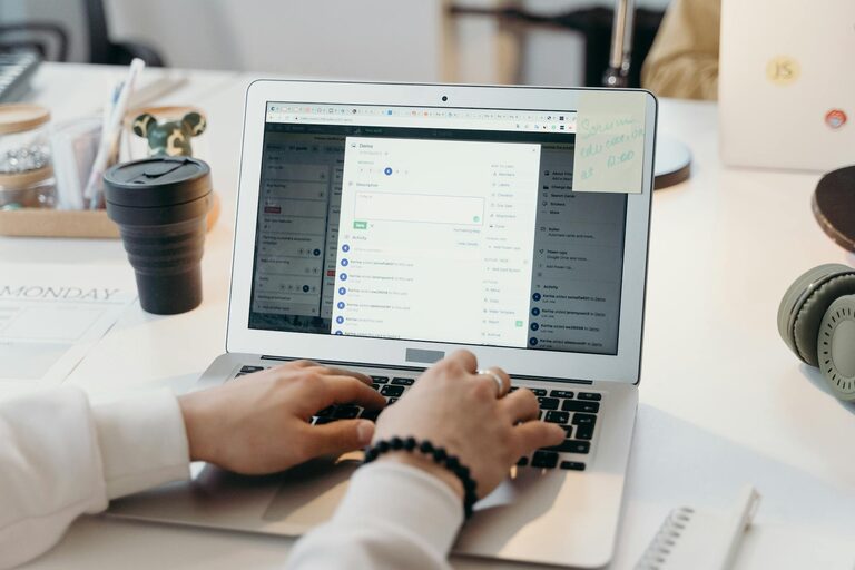 How to Keep Your Emails Under Control and Boost Productivity